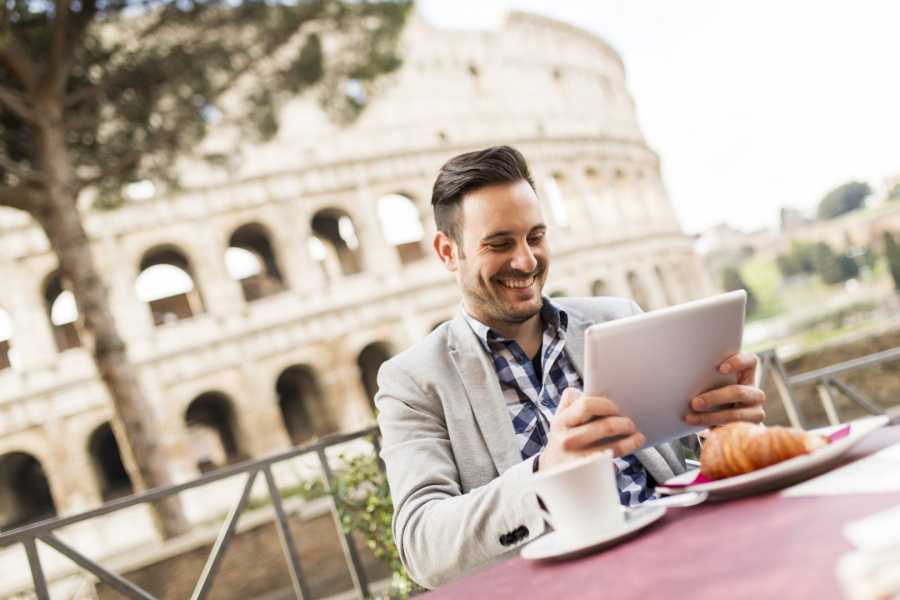 Roma investicijų dėmesyje: „Forbes Global Properties“ sostinės prabangaus nekilnojamojo turto pristatymas tarptautinėje arenoje.