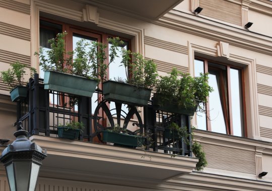 Balkonas grindyje: kam jis priklauso ir kas atsakingas už jo tvarkymą?