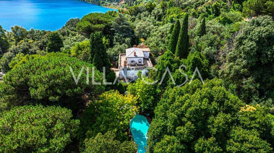 Elitinė vila Kastel Gandolfe prie Albano ežero