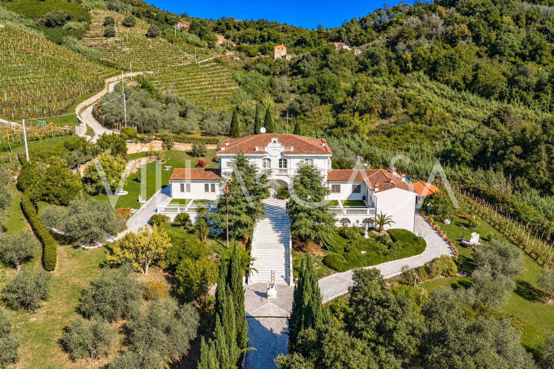 Parduodama nuostabi vila Toskanos, Masos