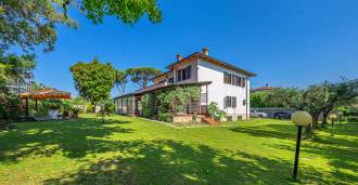 Premium klasės vila Marina di Carrara rinkoje