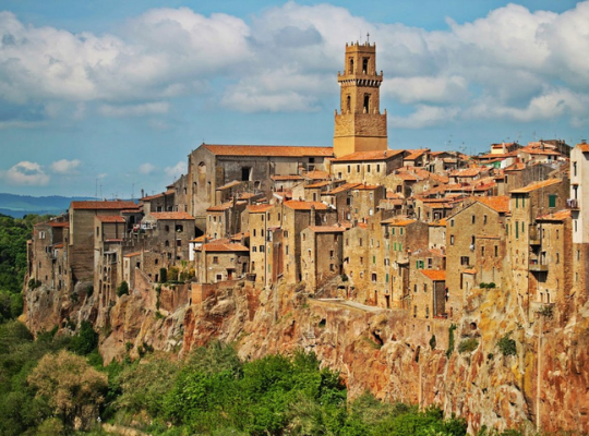 Pitigliano – dangiškas Italijos miestas vaiduoklis Pietų Toskanoje 2021 m
